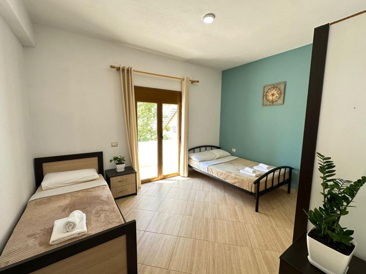 Vlora Villa With Private Parking Vlorë Exterior foto