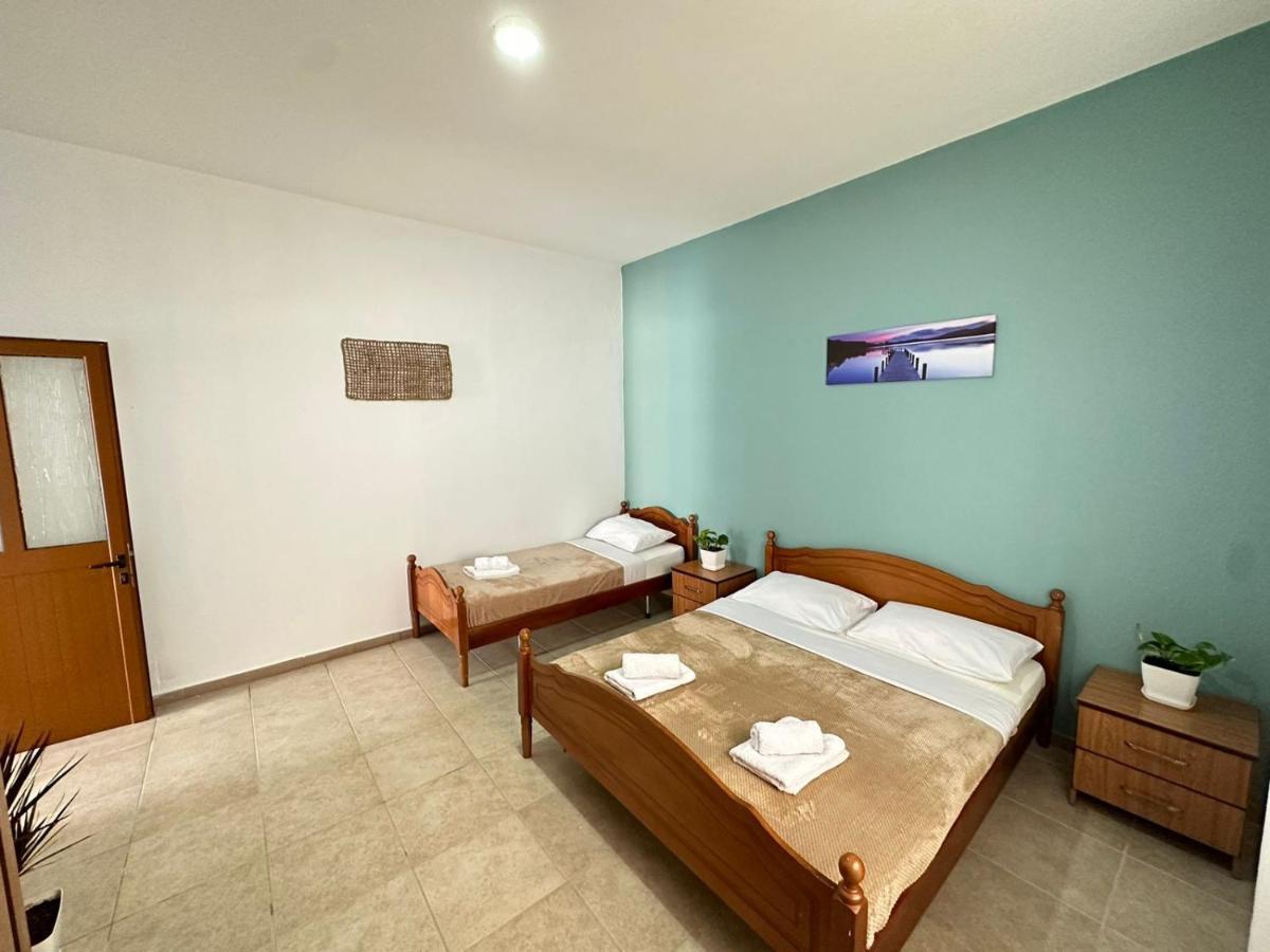 Vlora Villa With Private Parking Vlorë Exterior foto