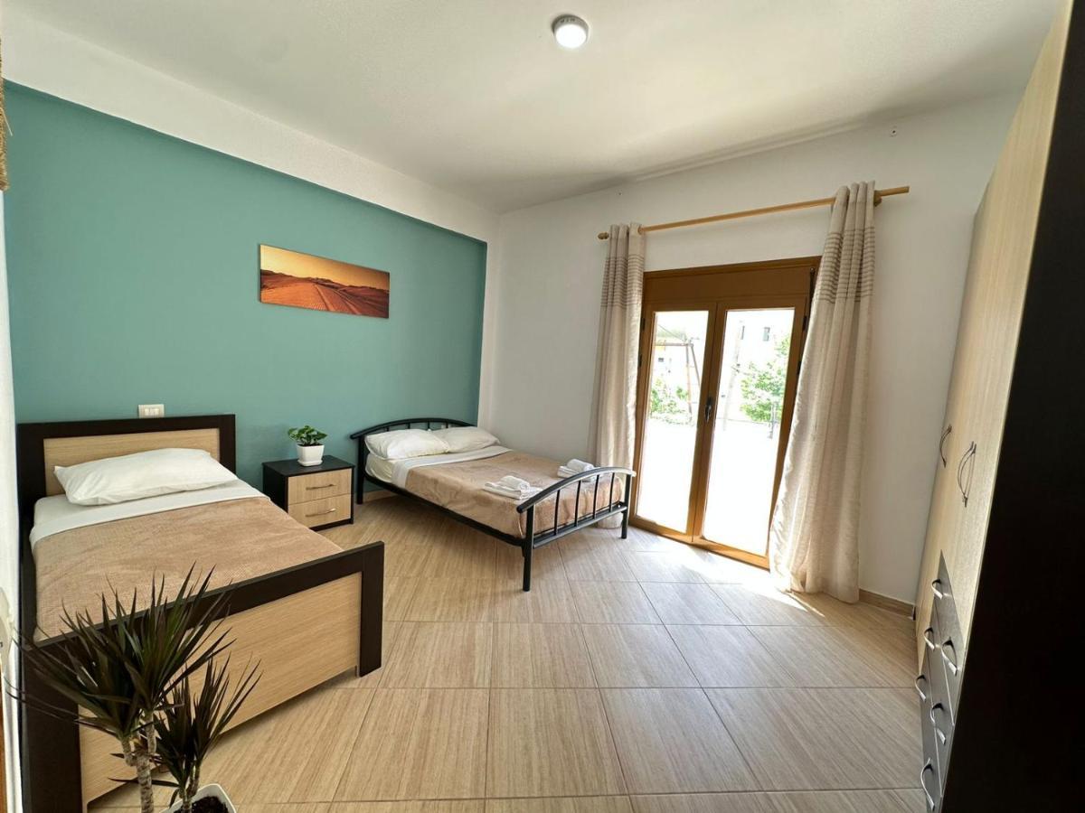 Vlora Villa With Private Parking Vlorë Exterior foto